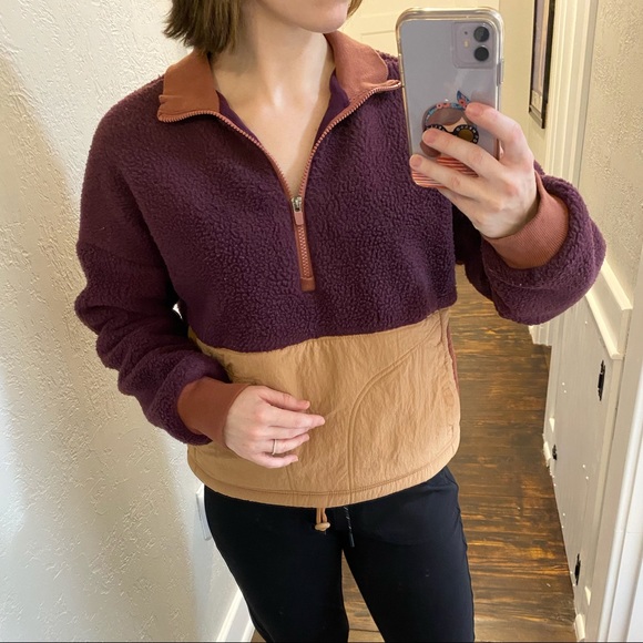 Fabletics, Cropped, Half-Quarter Zip Jacket! - Picture 10 of 11